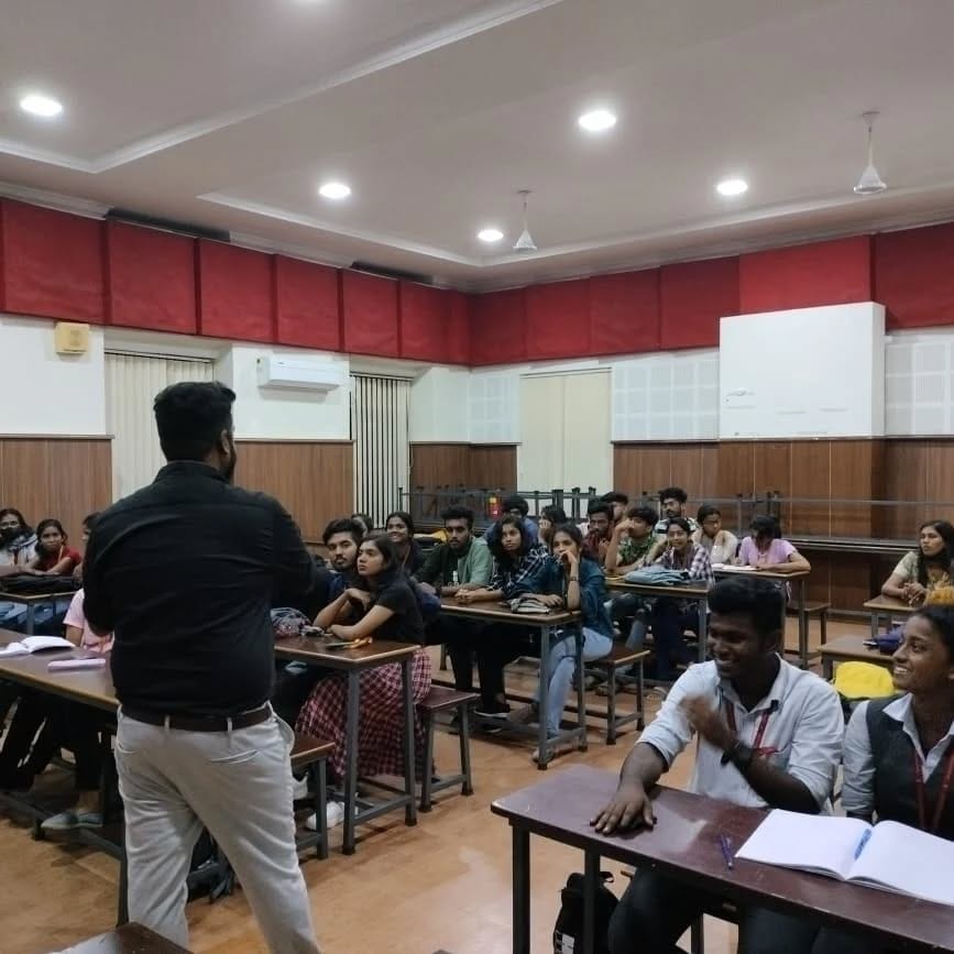 40 volunteers of SH College Tevera  were introduced to the concept of reimagining volunteerism in Ernakulam