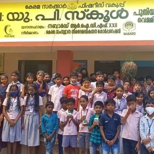 4 volunteers raised awareness on health & hygiene among 50 school students in Kollam