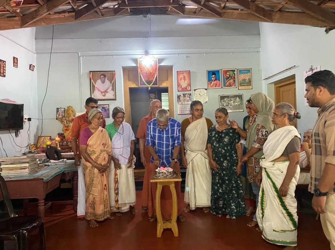 5 volunteers crafted a day to spread smiles among 10 senior citizens in Malappuram.