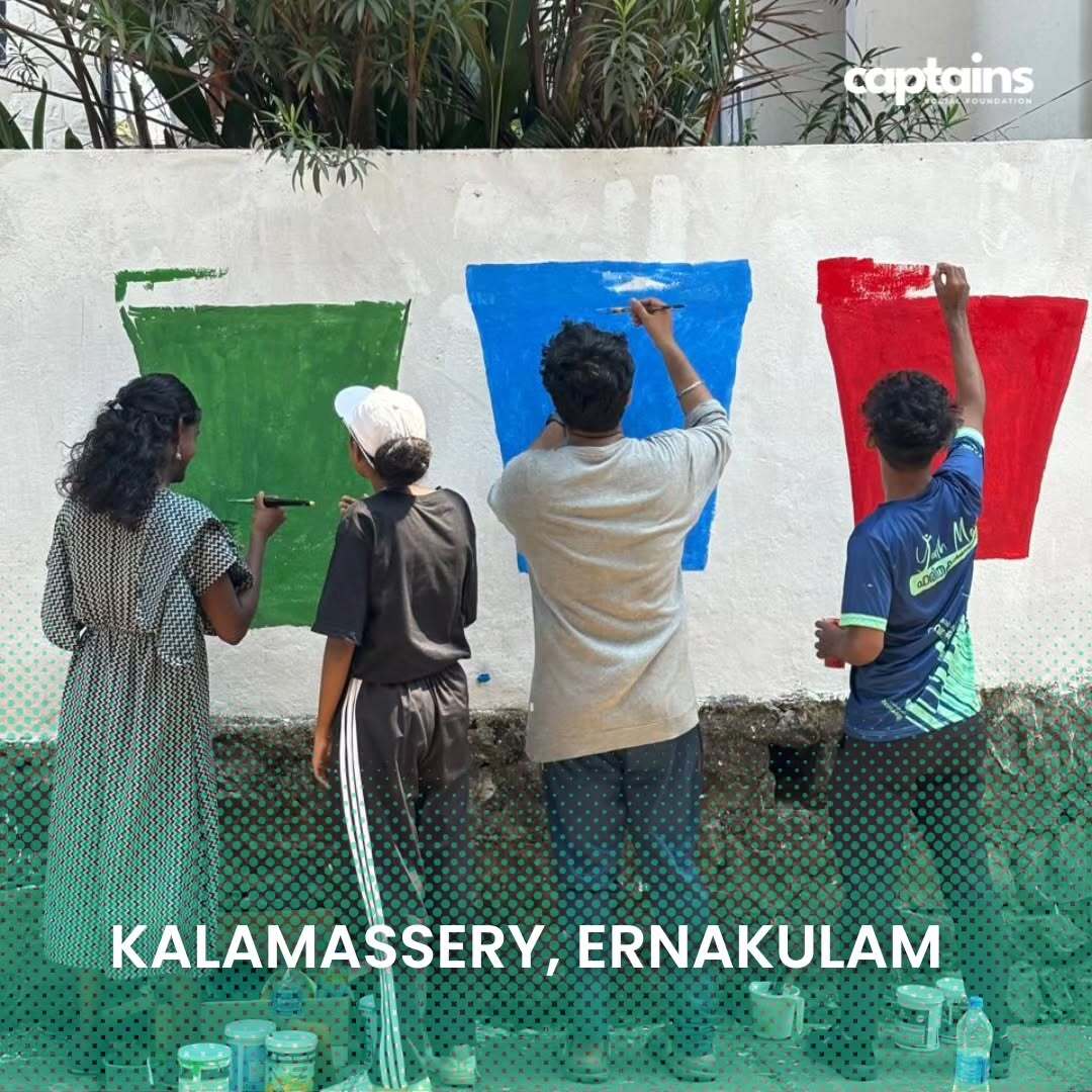 20 volunteers utilised their skills to beautify the streets of Ernakulam