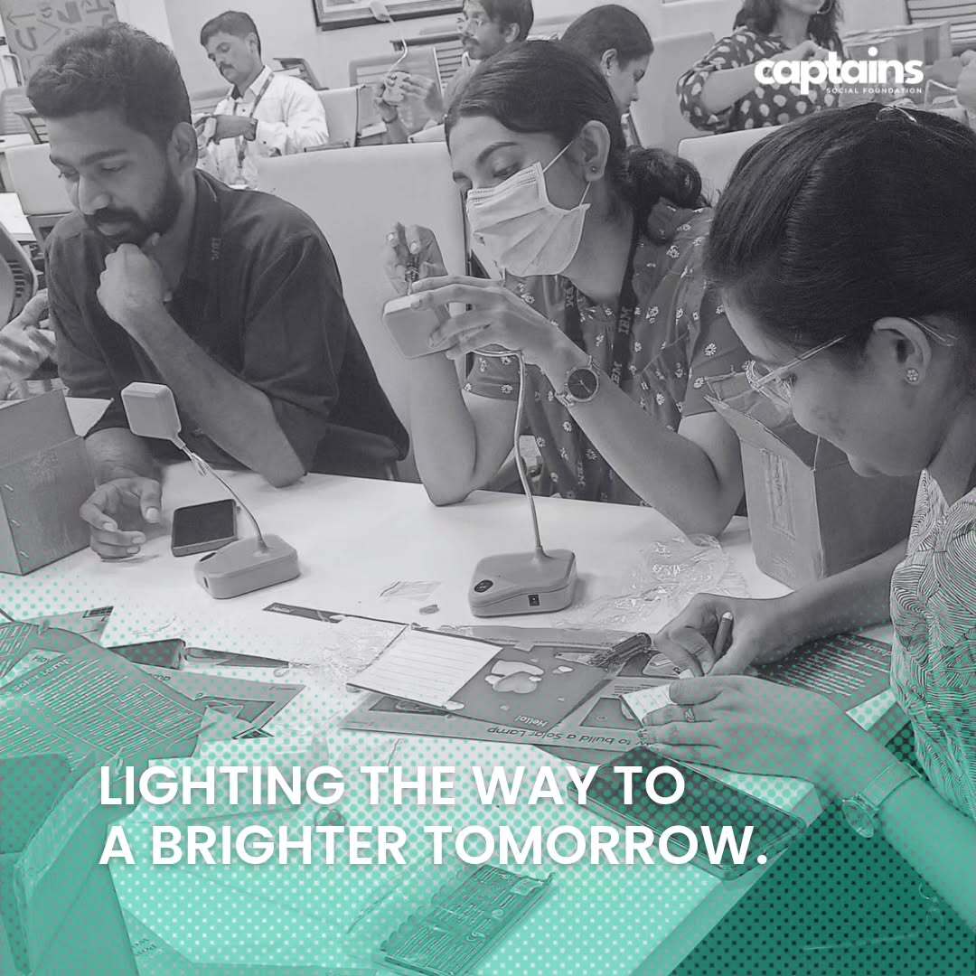 30 employees of IBM Kochi created 100 solar lamps to distribute to school students in Ernakulam.