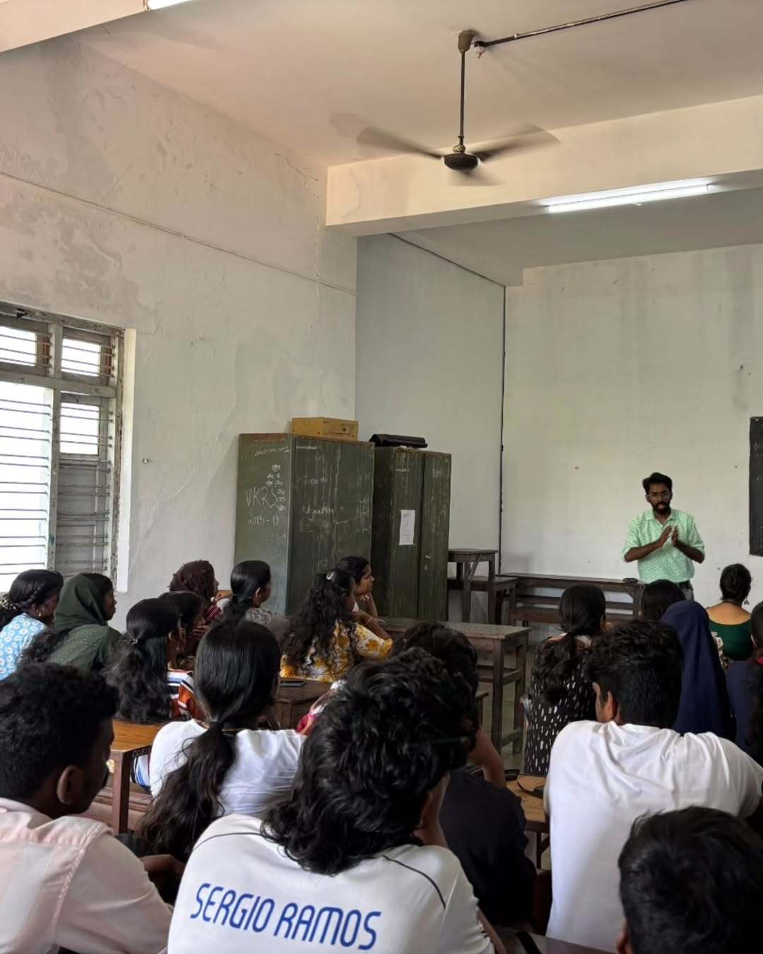36 students of The Cochin College were introduced to SBI Youth for India Fellowship and career opportunities in the social sector at Edakochi, Kochi.