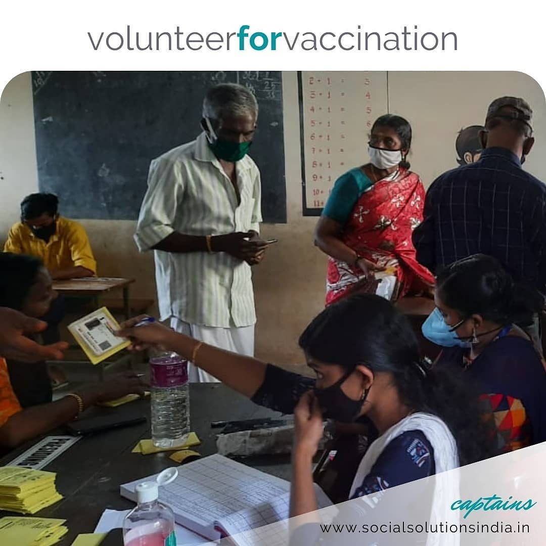 5 volunteers came together to assist 400 senior citizens in receiving their COVID-19 vaccinations in Kollam