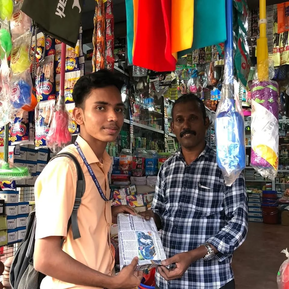 53 volunteers created 53 paper bags to raise awareness about plastic pollution in Kozhikode.