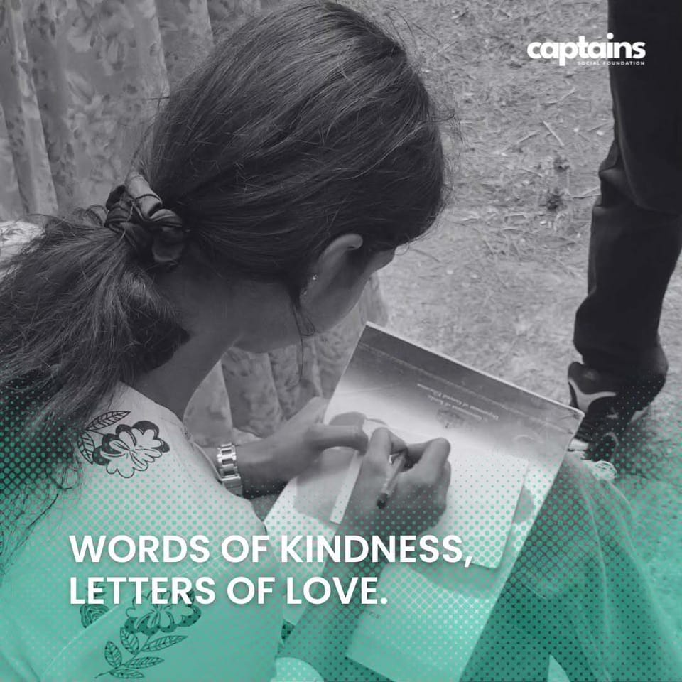 10 volunteers created 25 gratitude letters to children with long-term illnesses in Thrissur.