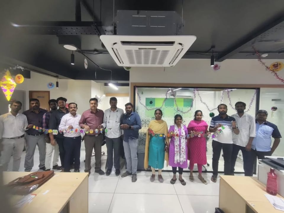 20 volunteers created handmade Christmas ornaments to share festive joy with Anganwadi children in Coimbatore in collaboration with Being Jigyaasu and HDFC ERGO.